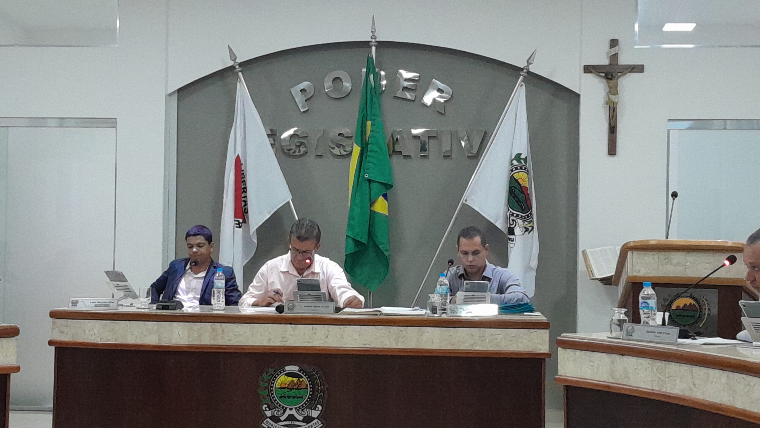 Câmara aprova recursos para compra de caminhões para coleta de lixo e seletiva