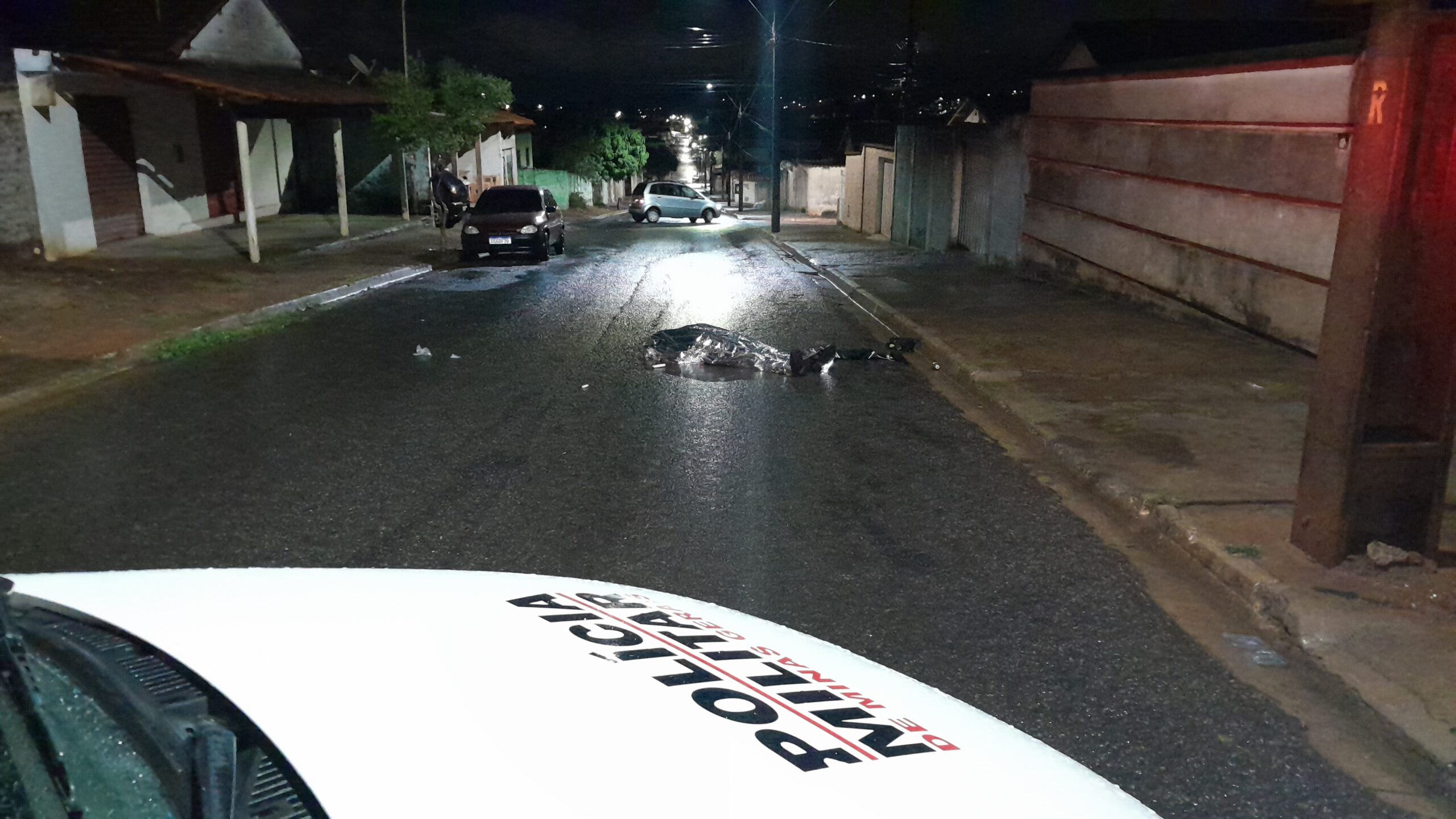 Mulher é morta a facadas pelo namorado no bairro Santa Edwirges