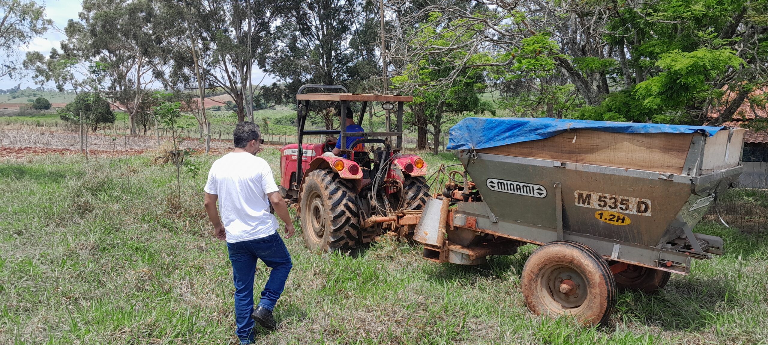 Polícia Civil age rápido no fim de semana e recupera trator e implemento furtados na zona rural