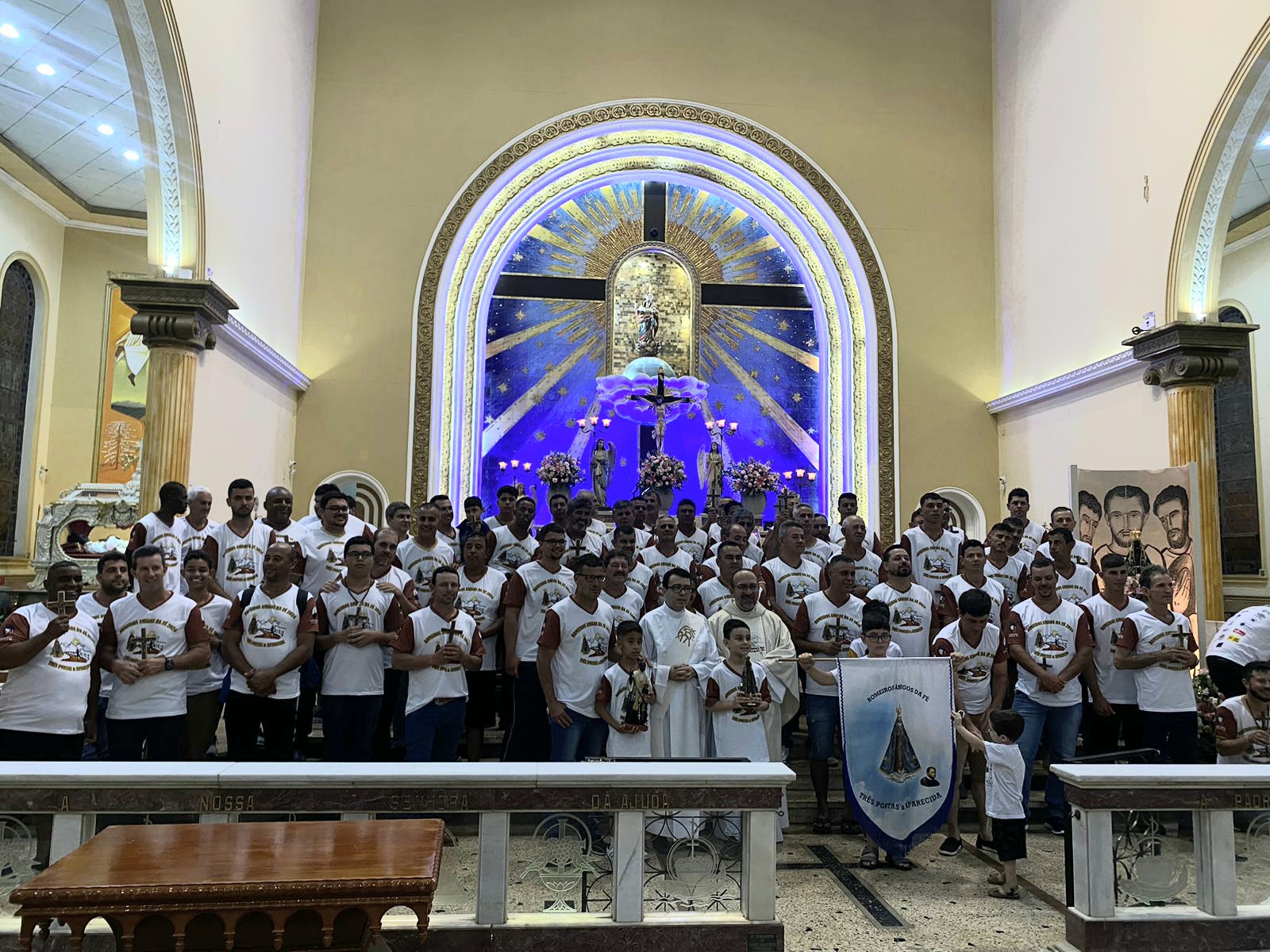 Romeiros Amigos da Fé: quarta romaria rumo a Aparecida do Norte celebra fé e devoção