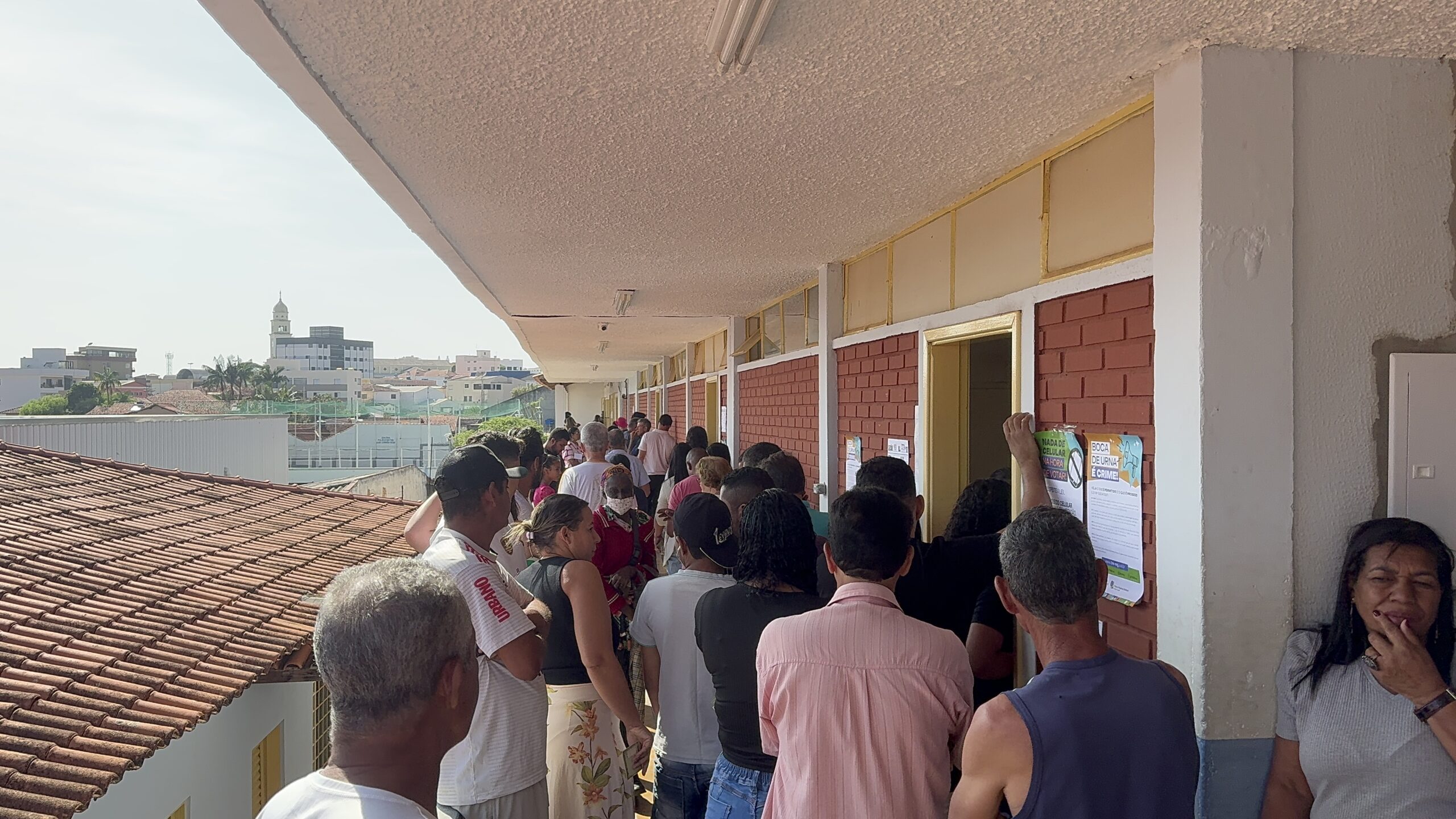 Eleições 2024 em Três Pontas: Eleitores comparecem em massa e votação segue tranquila nos colégios eleitorais