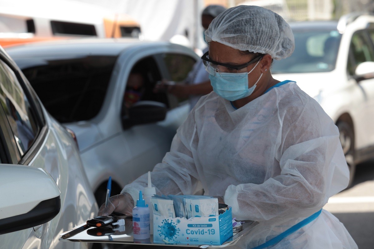 Fiocruz alerta sobre aumento dos casos de Covid-19 no país
