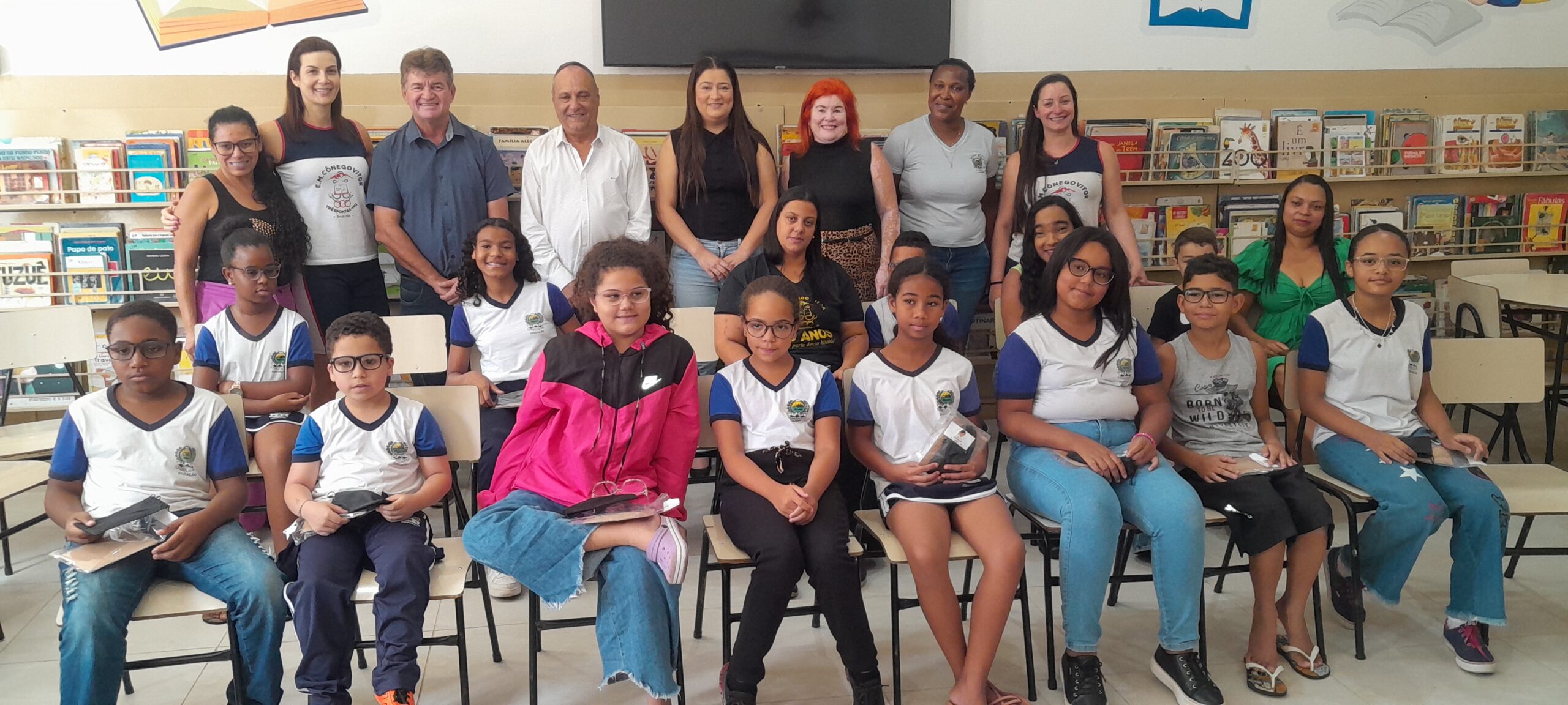 Alunos da rede municipal em Três Pontas recebem óculos de graça do Programa Miguilim