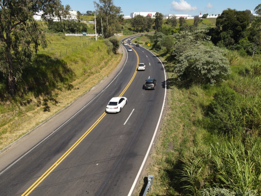 Mais de 438 mil veículos passam pelas rodovias do Sul de Minas durante o Natal