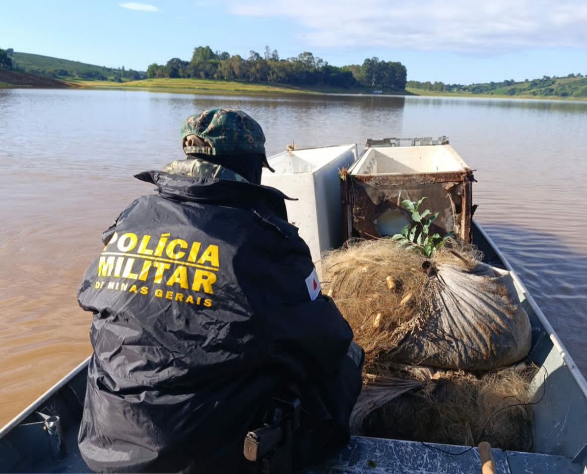 PM do Meio Ambiente apreende panos de rede de pesca no Distrito do Pontalete