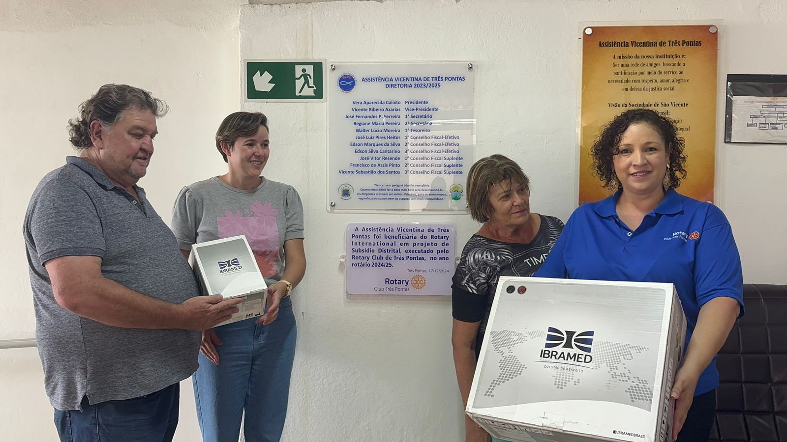 Rotary Club entrega equipamentos para a Vila Vicentina e realiza ações solidárias