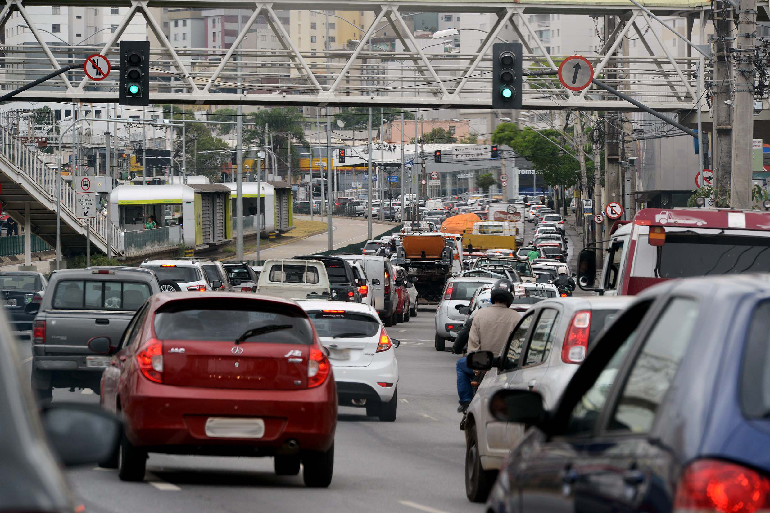 Governo de Minas sanciona lei que altera cobrança do IPVA para fevereiro