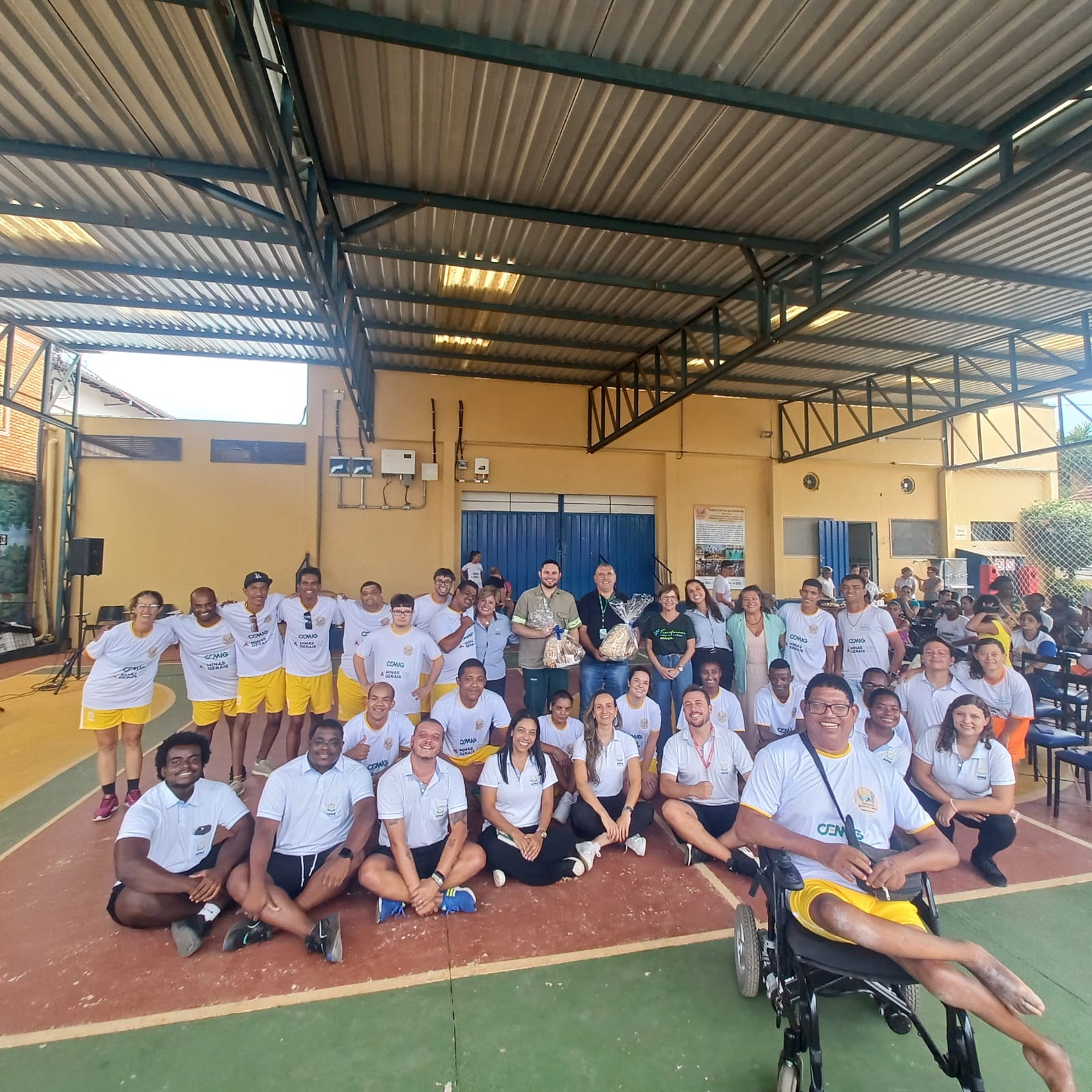 Cemig renova parceria com APAE Três Pontas