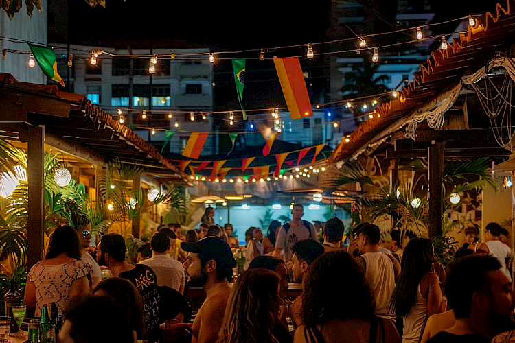 Bares e restaurantes do Sul de Minas estão otimistas com feriados nacionais em dias úteis durante 2025