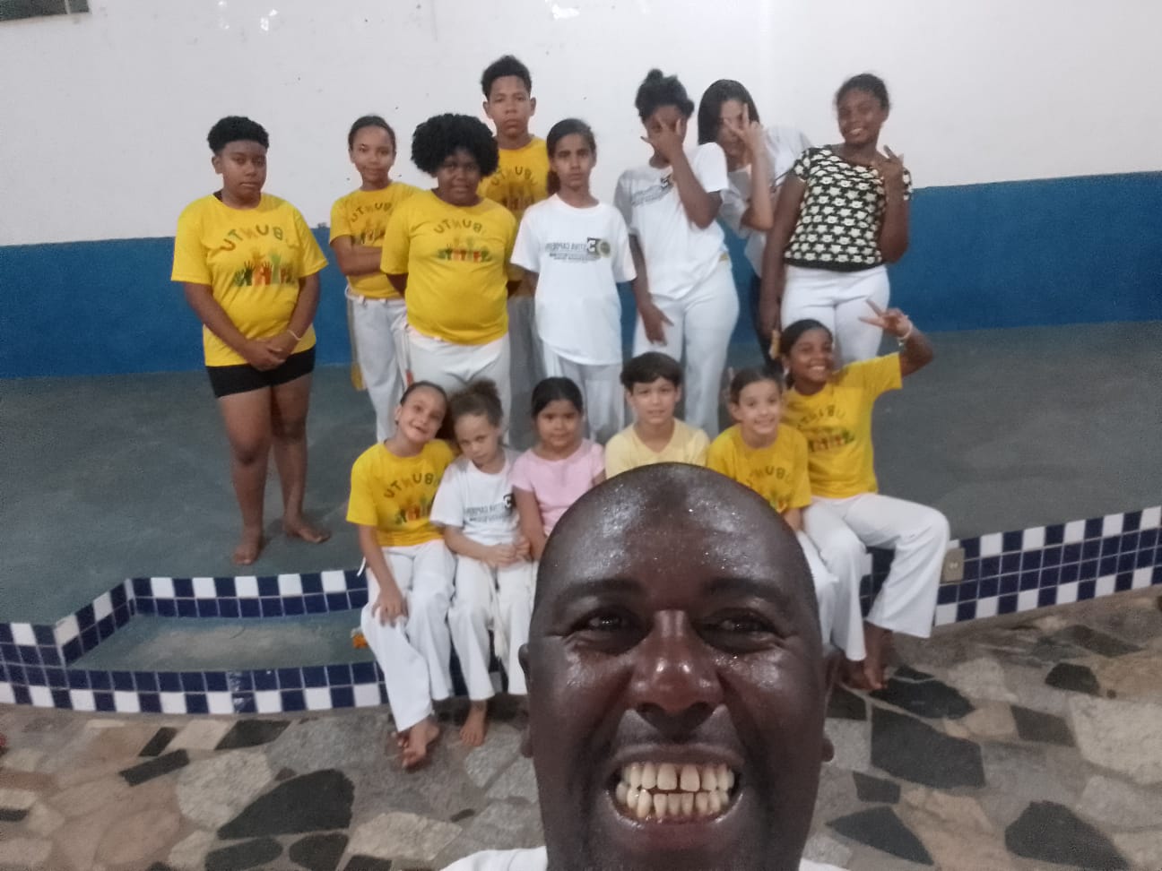 Transformando vidas com capoeira: a história de Hend Sturt Guimarães