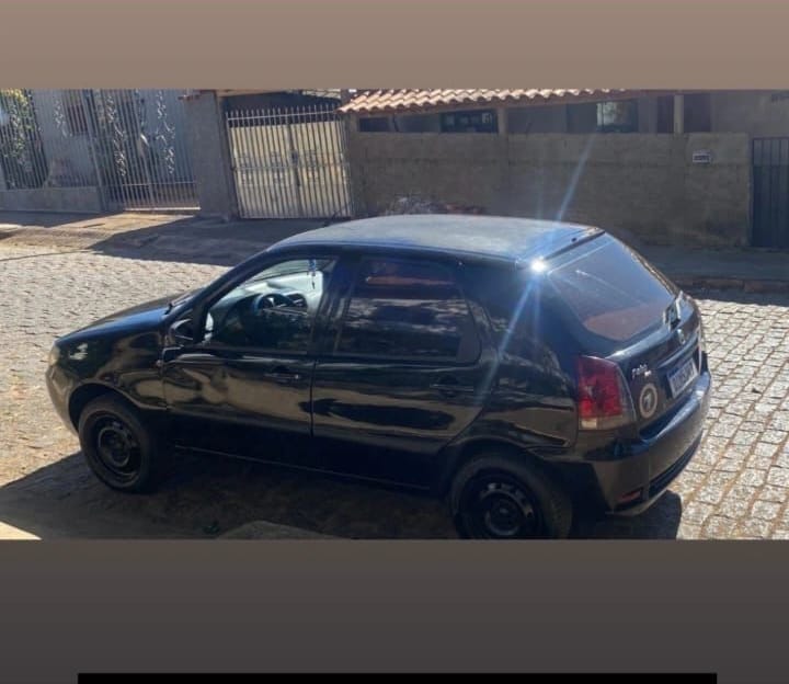 Polícia procura por veículo furtado no Centro de Nepomuceno