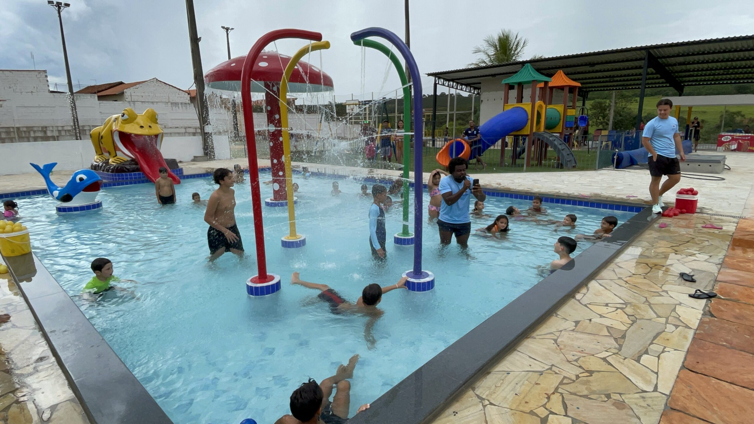 AABB entrega parque aquático infantil: Um novo espaço de lazer para as crianças