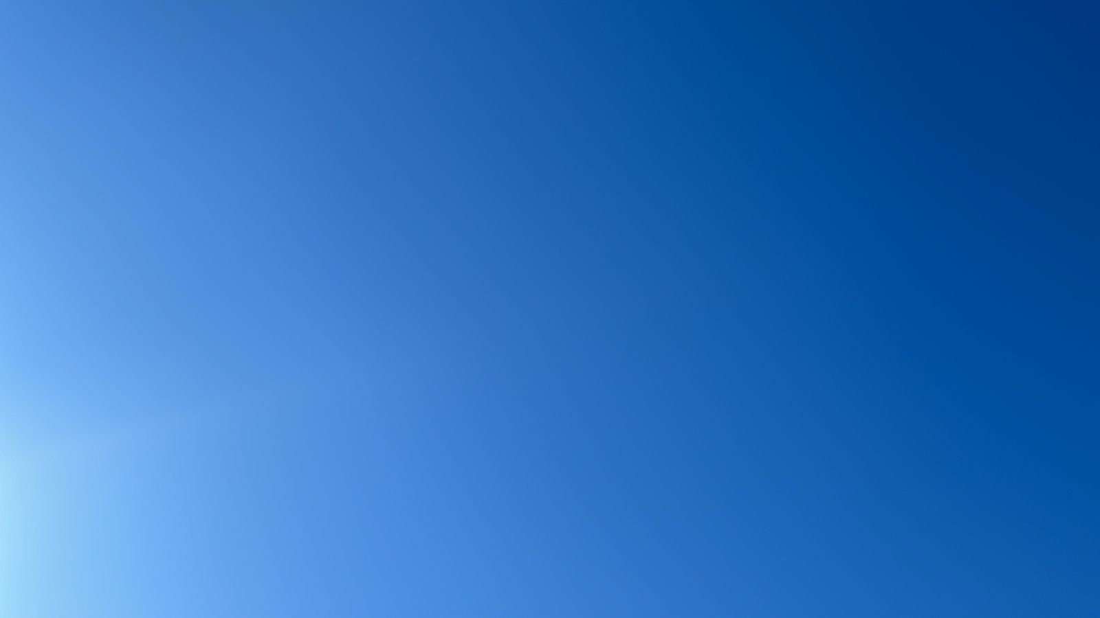 Quinta-feira de sol com nevoeiro pela manhã e aumento de nuvens à tarde