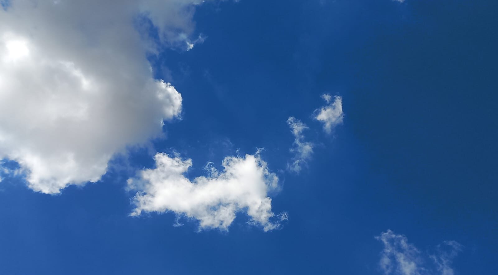 Dia da Mulher será de sol e calor em Três Pontas, com tempo firme o dia todo