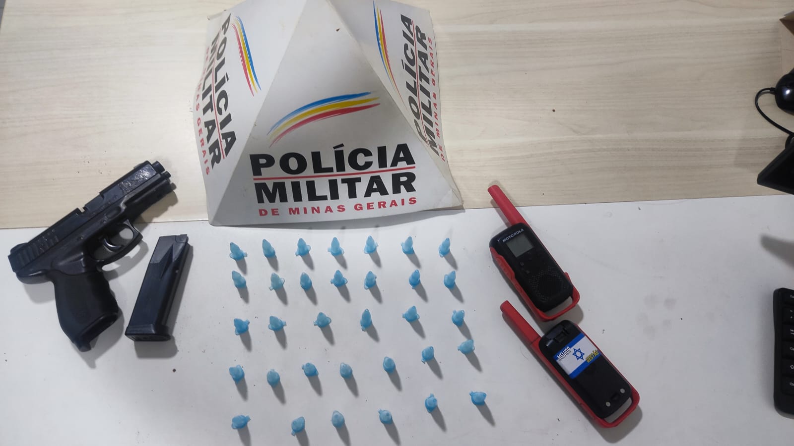 Menor que traficava e exibia arma de brinquedo no São Judas Tadeu acaba apreendido