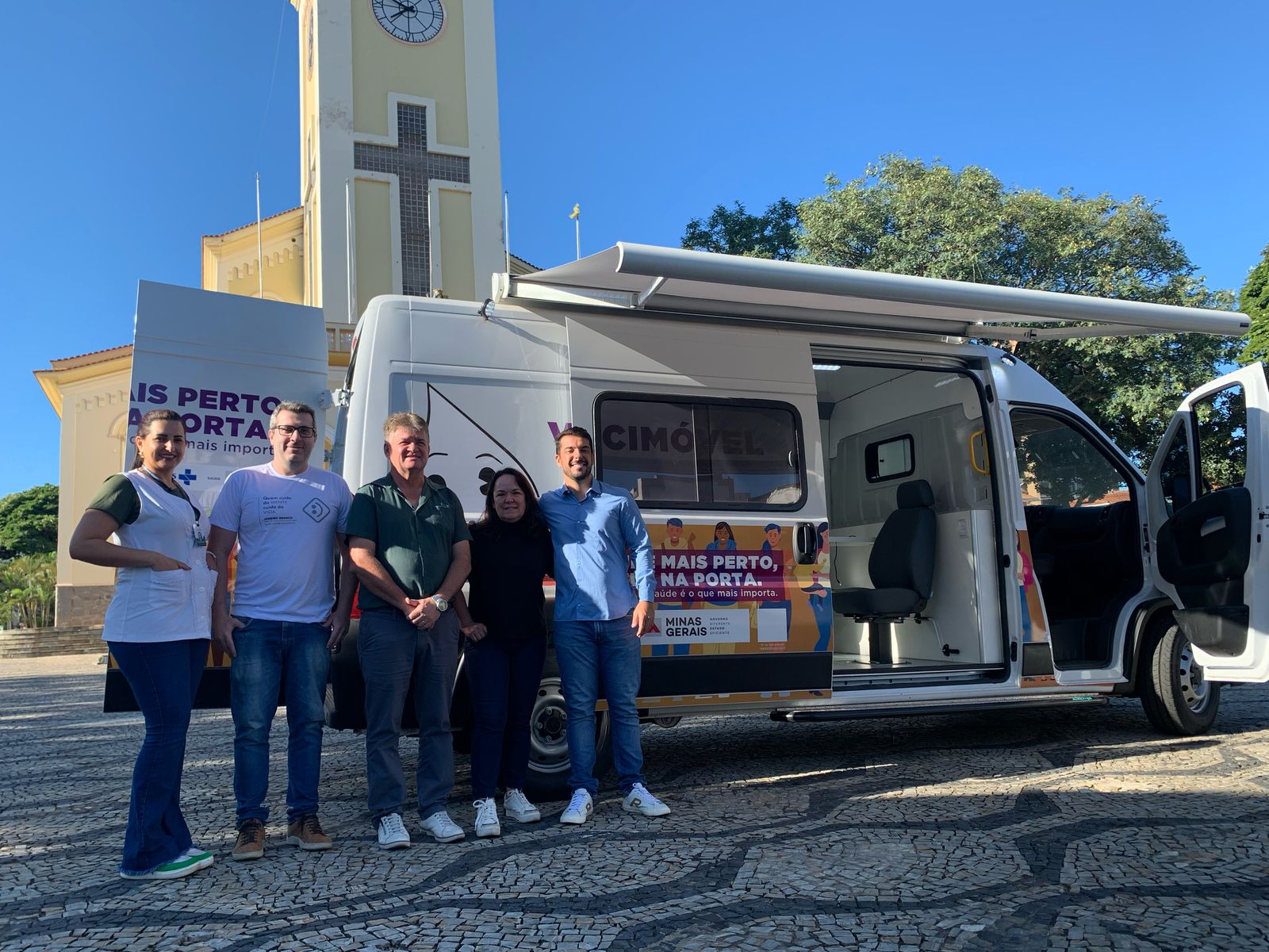 Vacimóvel começa a funcionar e leva vacinação itinerante aos bairros