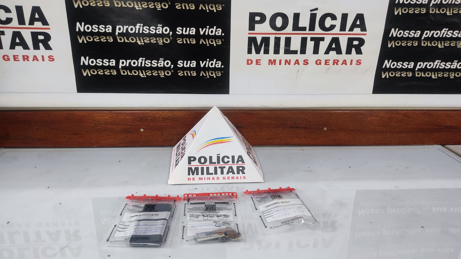Menor que vendia pedras de crack na Praça do São Judas Tadeu é apreendido