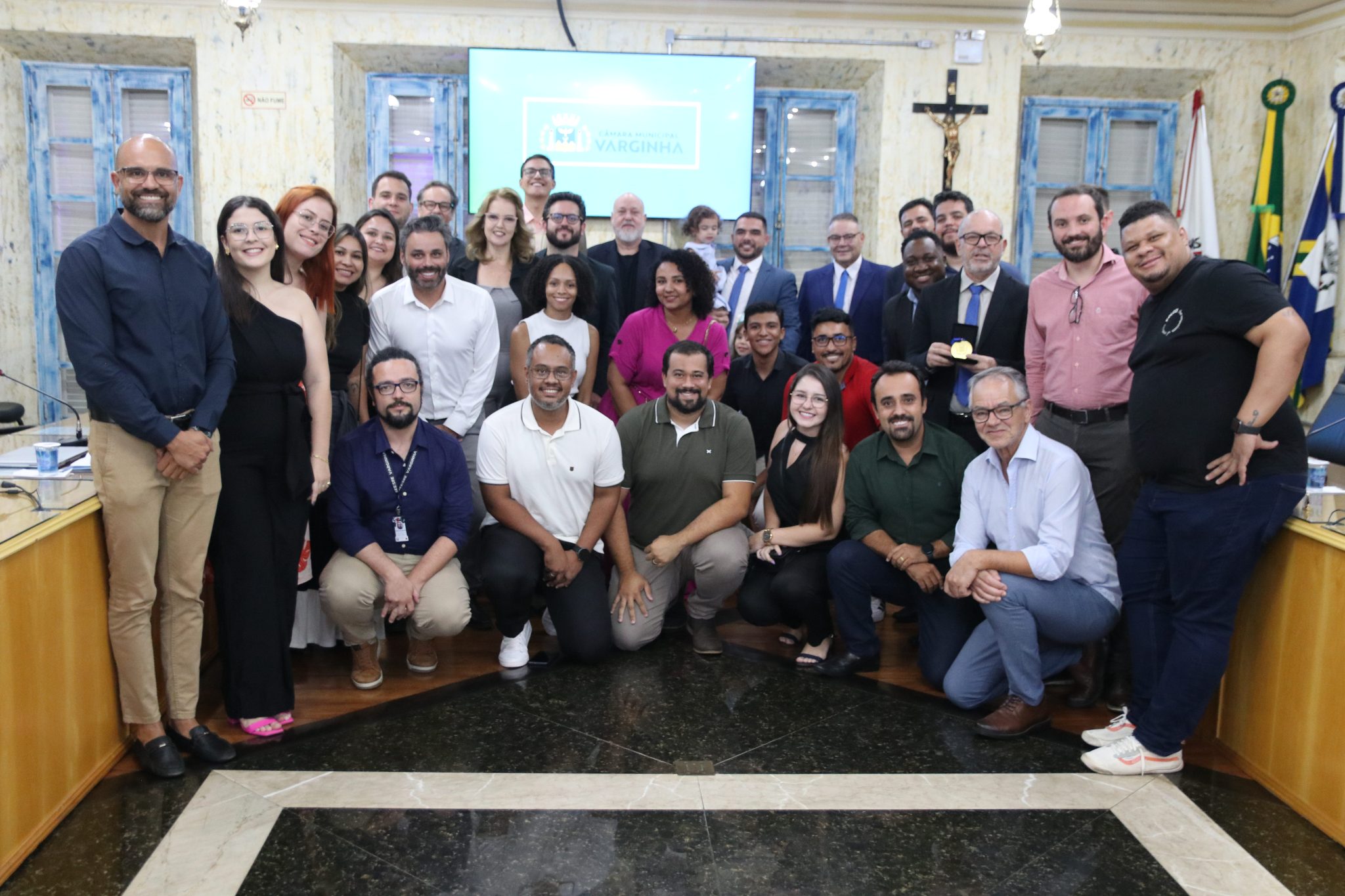 Grupo Educacional Unis recebe Comenda do Mérito Educacional Irmã Noemi da Câmara Municipal de Varginha
