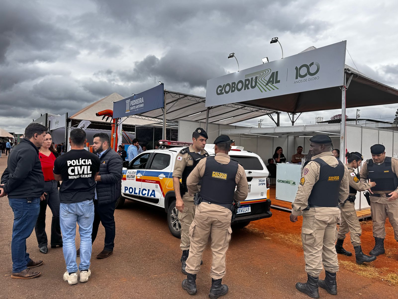 Onze pessoas são detidas por suspeita de estelionato durante a Expocafé 2025