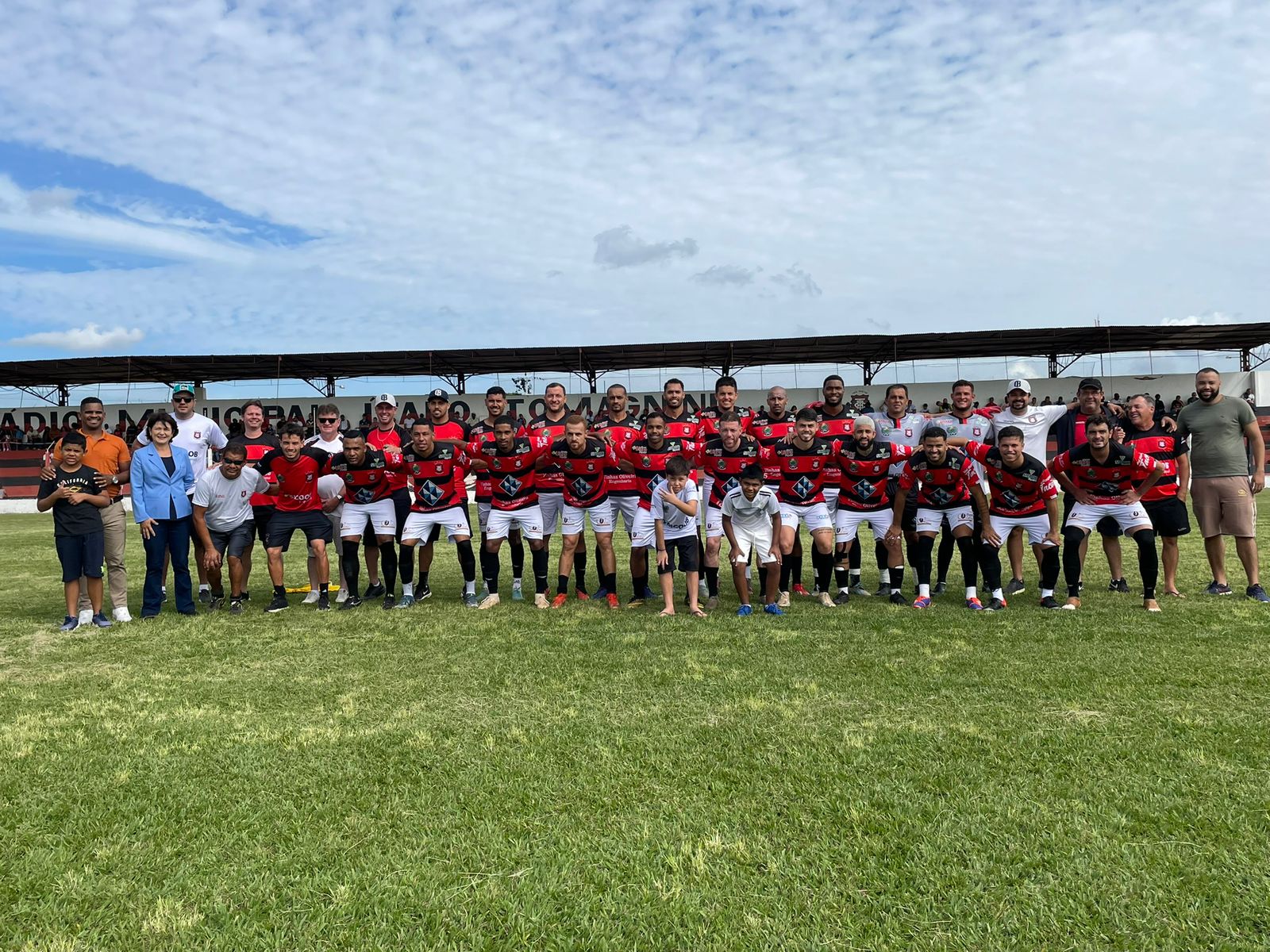 Domingo de festa no TAC marca abertura da 8ª Copa Alterosa em Três Pontas