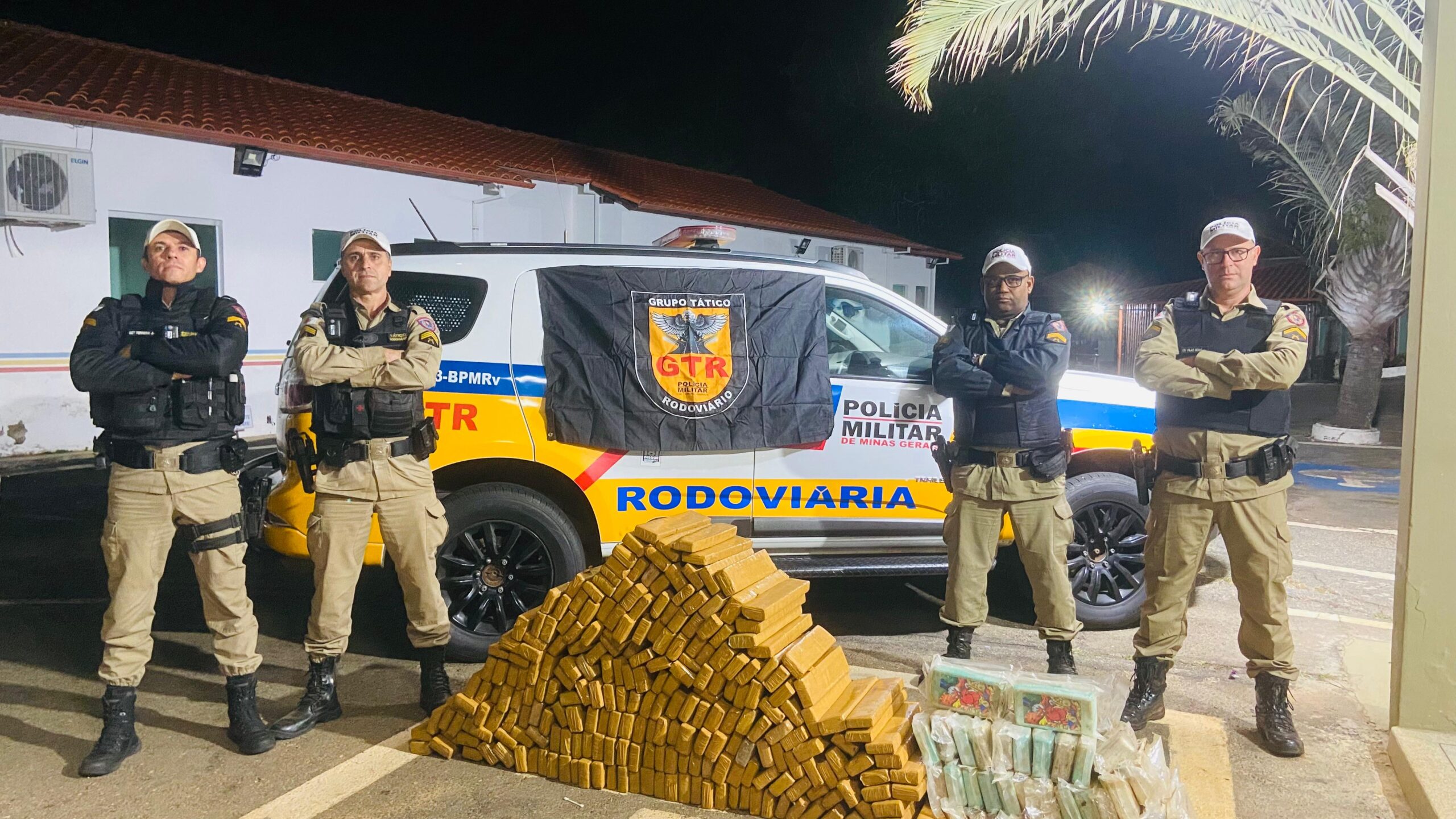 Polícia Rodoviária apreende mais de R$1,2 milhão em drogas na rodovia em Lavras