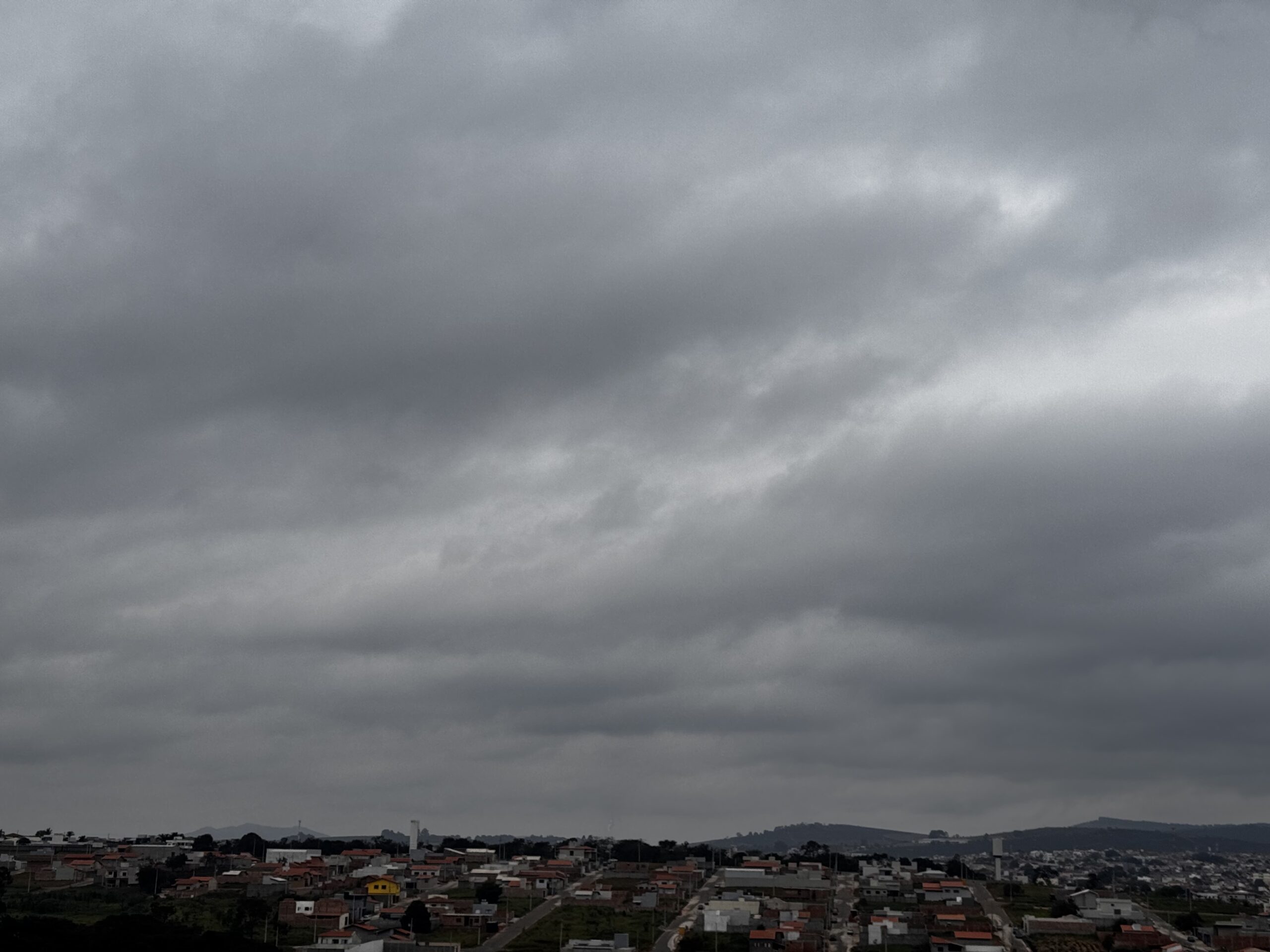 Quarta-feira nublada, mas sem chuva em Três Pontas