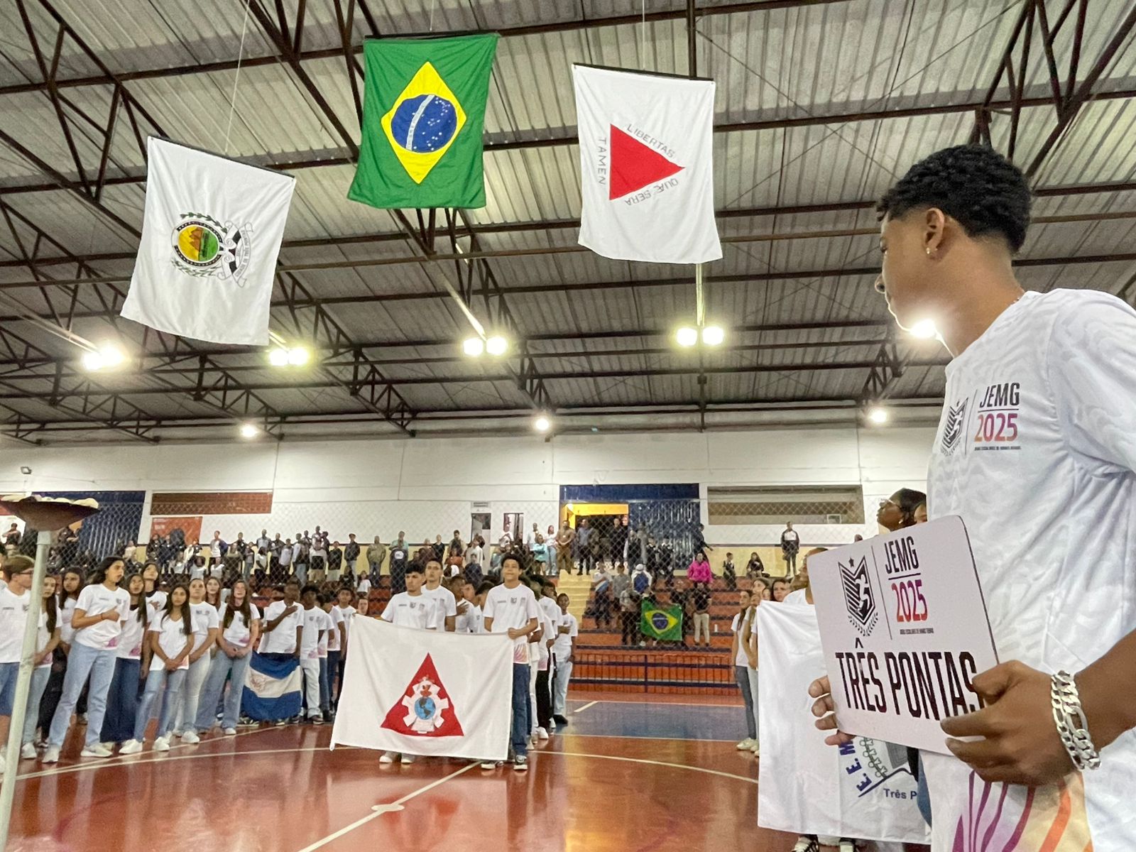 Três Pontas vive clima de festa, com a abertura da fase microrregional dos Jogos Escolares de MG