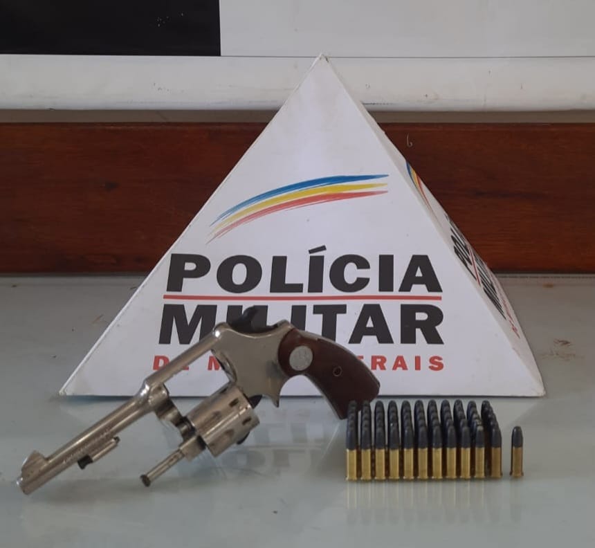 PM apreende arma exibida por suspeito nas redes sociais para venda
