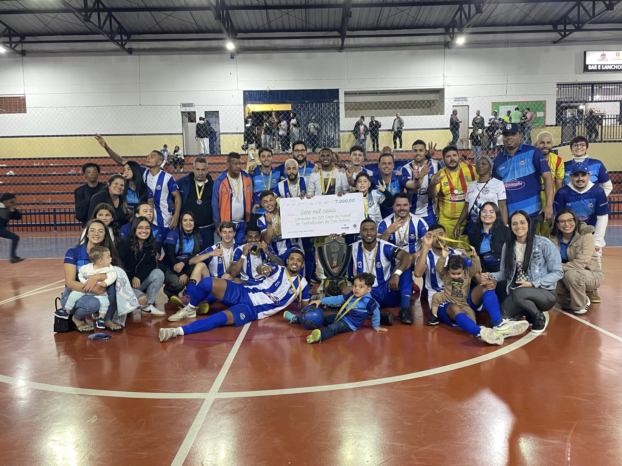 Ginásio lotado, jogo emocionante e premiação em dinheiro: final da Copa Futsal do Trabalhador agita Três Pontas