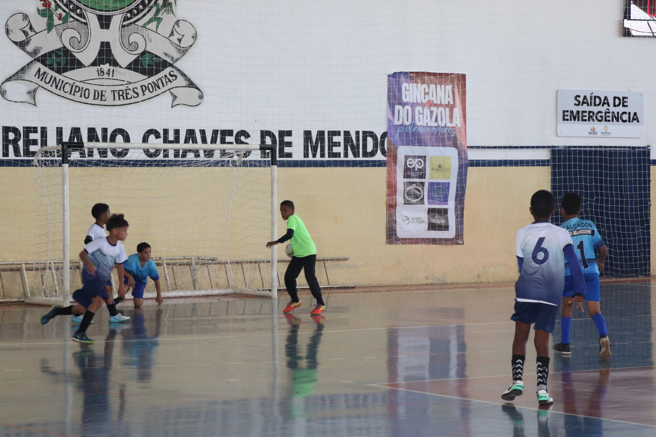 Jogos Escolares 2025 chegam ao fim com finais disputadas e entrega de medalhas aos campeões