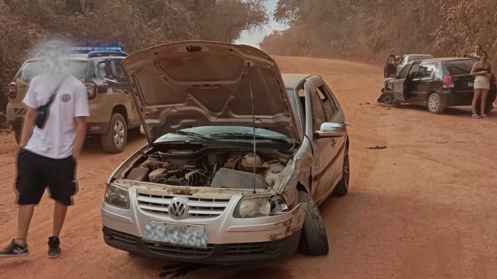 Colisão entre veículos é registrada entre Quilombo e Pontalete