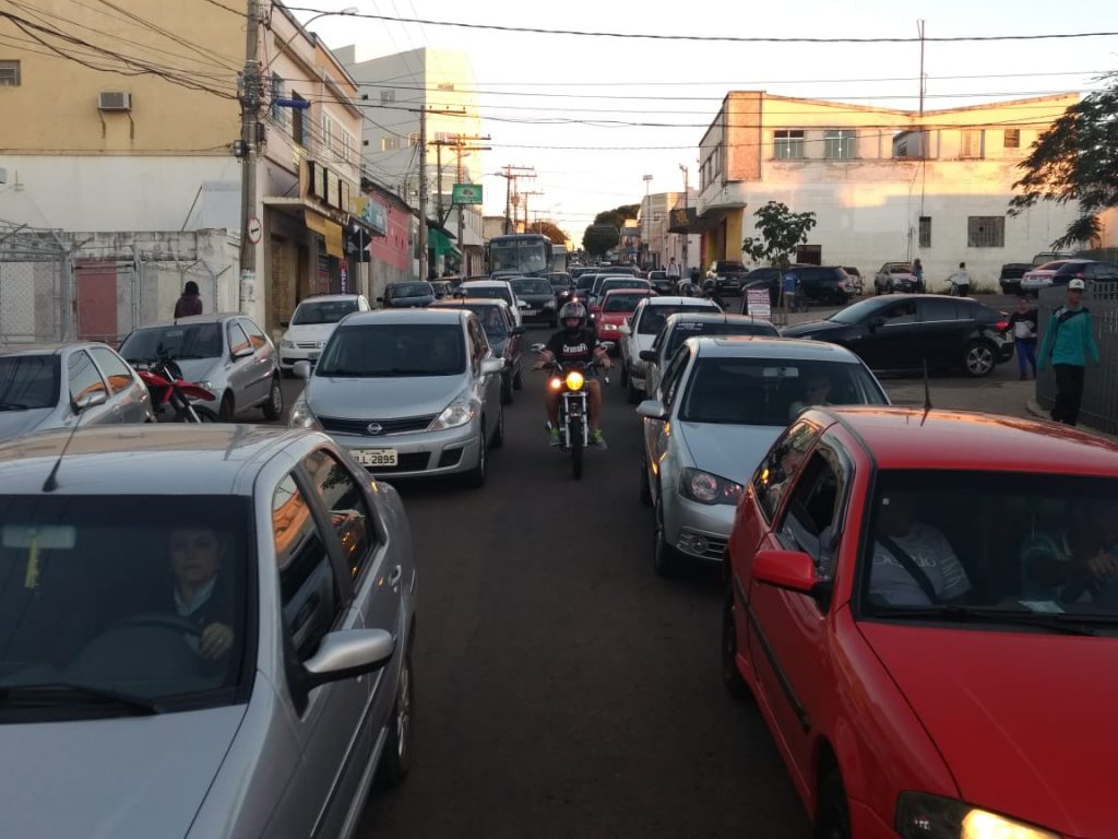 CRLV começa a ser exigido em MG a partir de hoje; veja cronograma