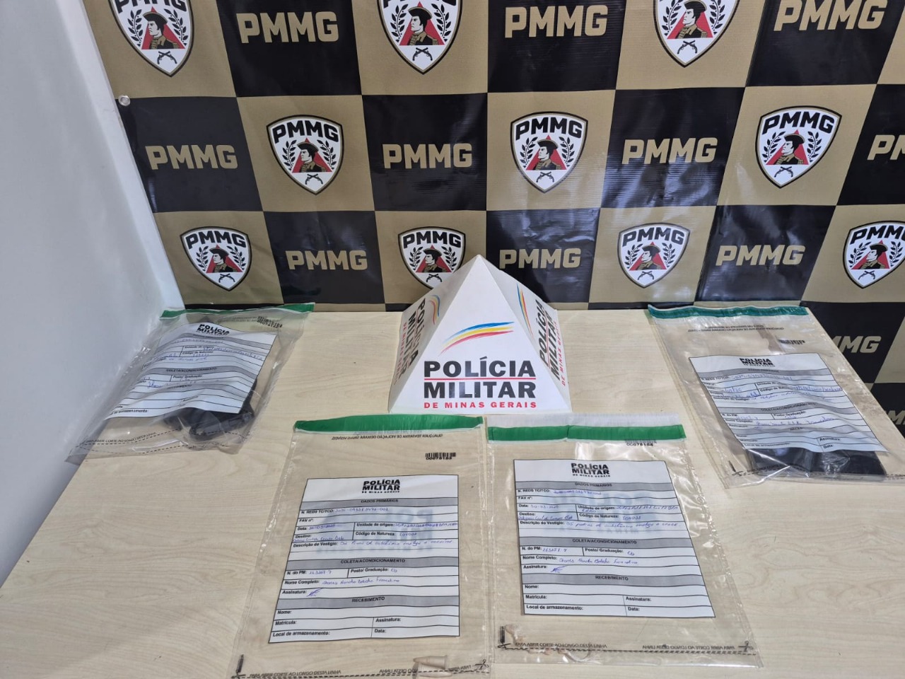 PM apreende drogas durante patrulhamento em Cristais