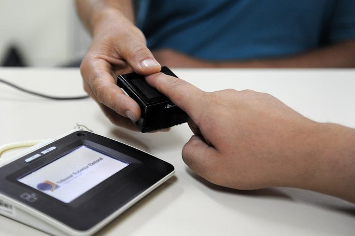 Mais de 40% dos eleitores de Três Pontas e Santana da Vargem ainda não fizeram a biometria