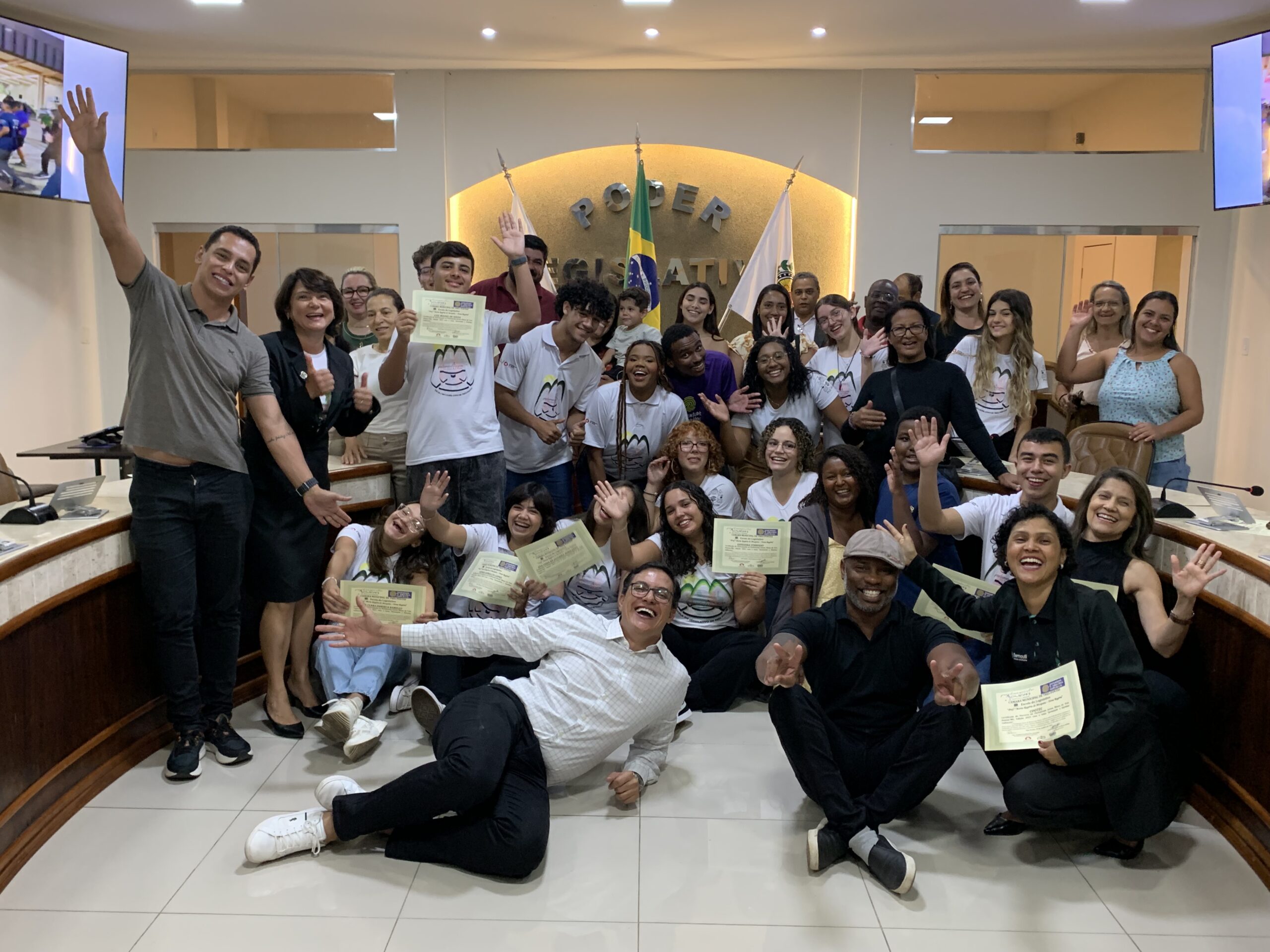 Parlamento Jovem 2025: Entrega de certificados celebra formação cidadã e o protagonismo da juventude trespontana