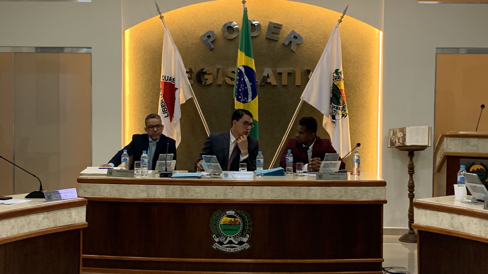 Câmara aprova emendas do deputado Caixa, para melhoria na infraestrutura nos bairros Vivendas do Bosque II e Jardim das Esmeraldas