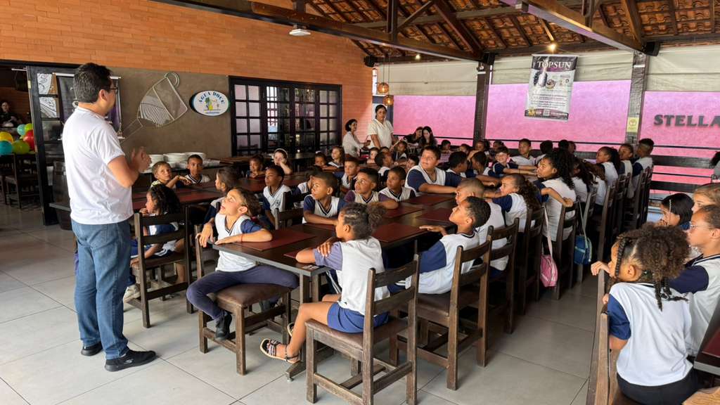 Mais de 70 crianças da zona rural de Varginha participam da Semana da Criança Abrasel