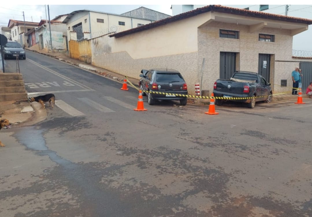 Idoso de 70 anos morre após ser atropelado por caminhonete no Centro de Ilicínea