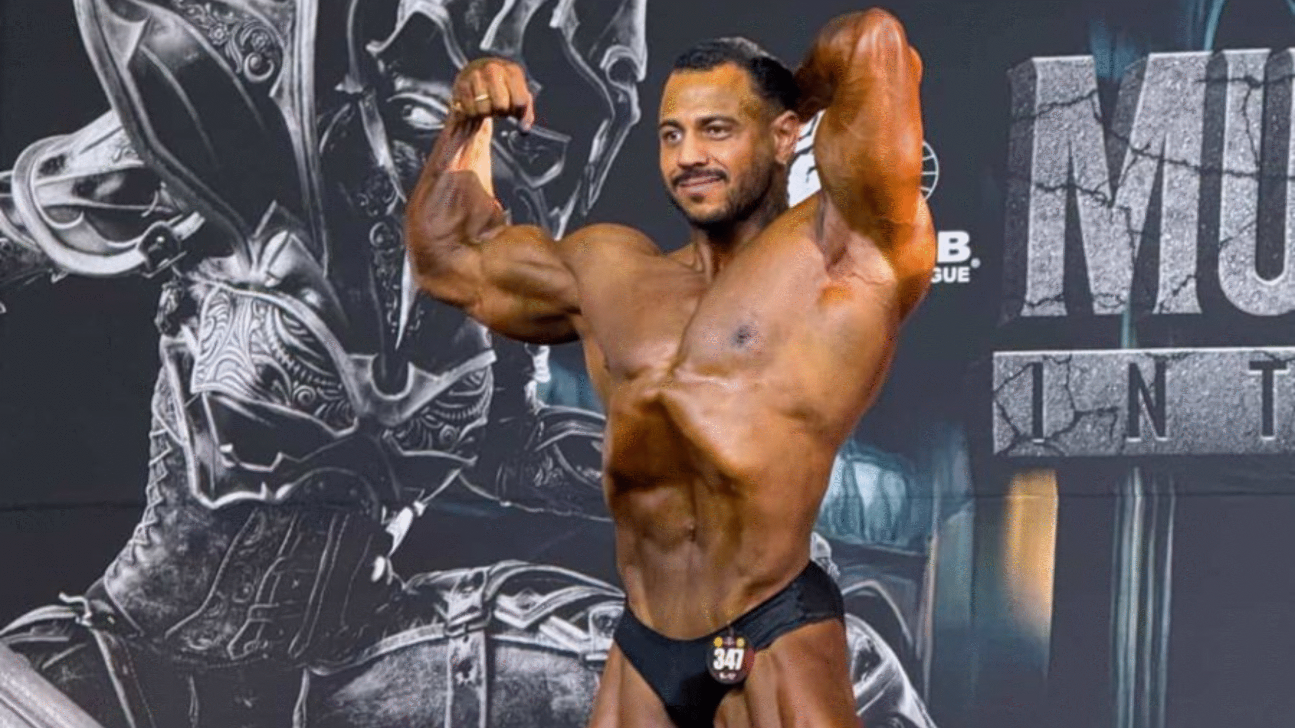 Fisiculturista trespontano Flávio Vitor conquista dois títulos na Musclecontest Internacional e emociona o público com história de superação