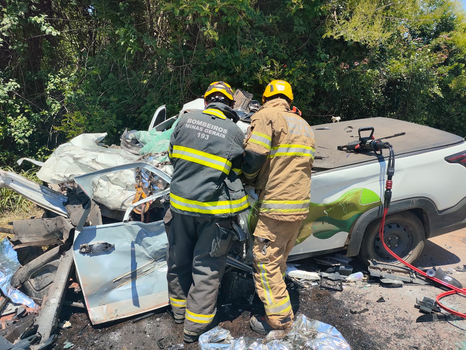 Mãe e filha morrem em grave acidente na BR-265 entre Santana da Vargem e Boa Esperança