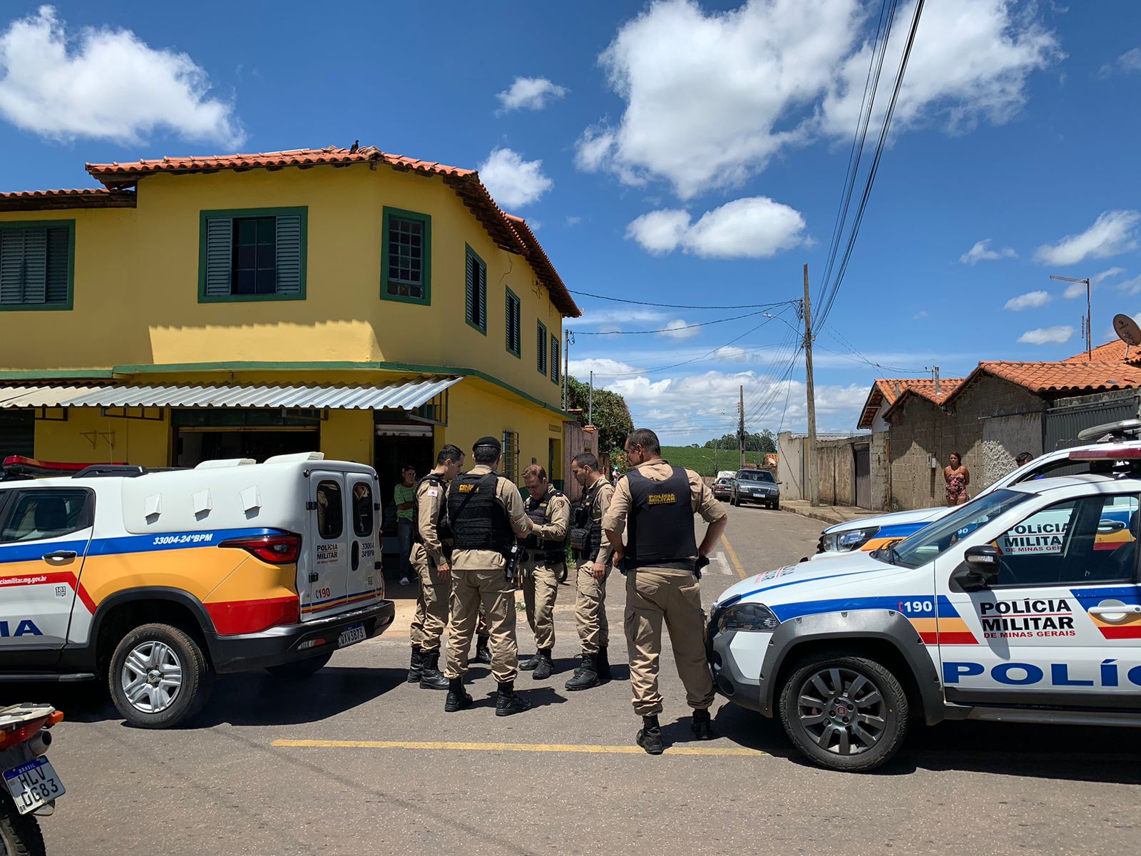 Criminosos fogem para Três Pontas após assalto em Varginha; um é preso pela PM