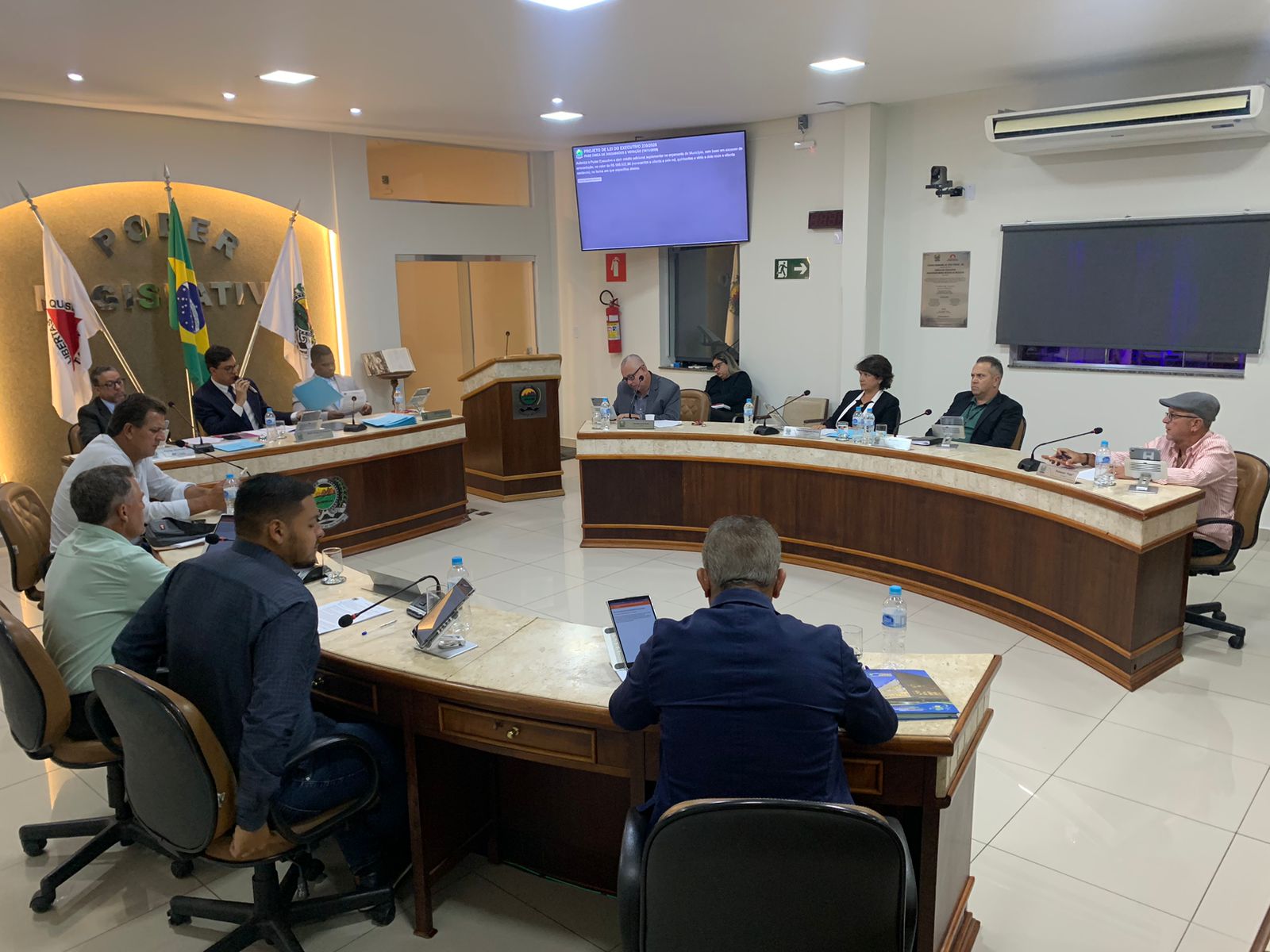 Estrada do Pontalete ganha mais R$ 2 milhões; transporte público vira polêmica no Plenário