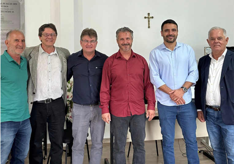 Prefeito Luisinho de Três Pontas é reeleito presidente do CISSUL