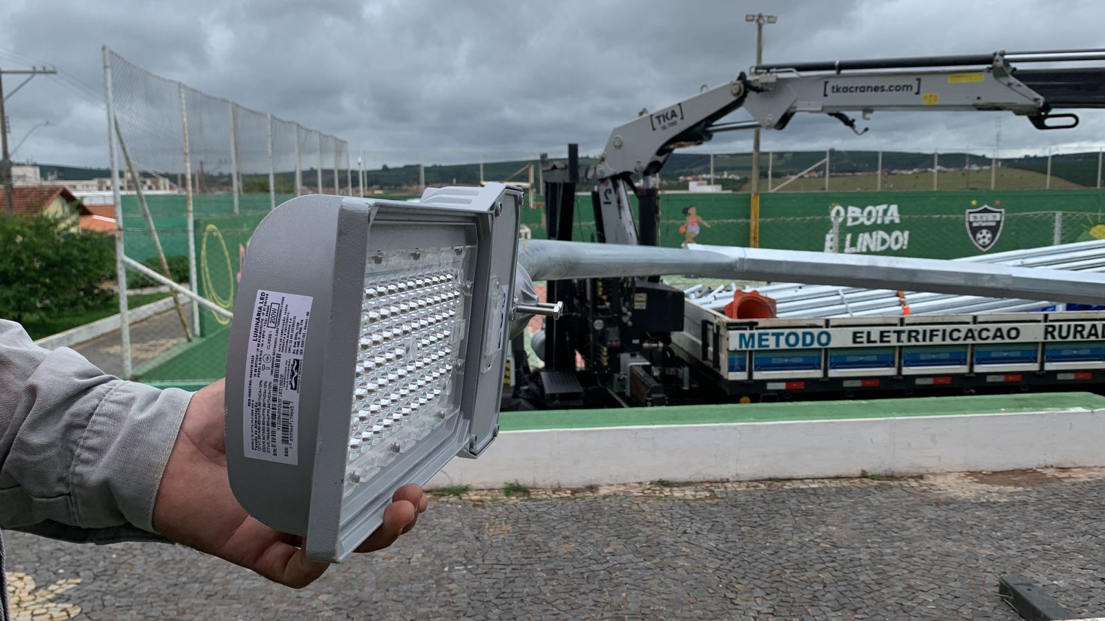 Três Pontas mais iluminada: Praças recebem iluminação de LED