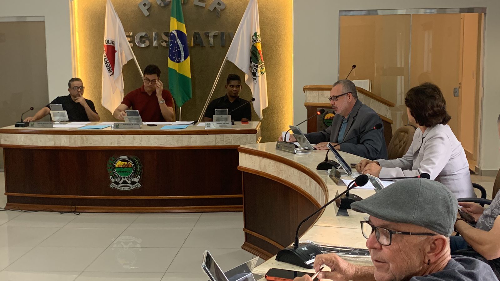 Câmara aprova R$5,2 milhões para Prefeitura antecipar salário de dezembro