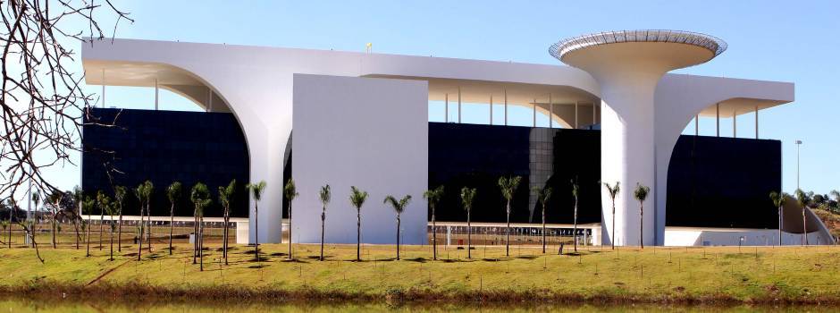 Governo de Minas publica calendário de feriados e pontos facultativos para repartições públicas estaduais em 2026