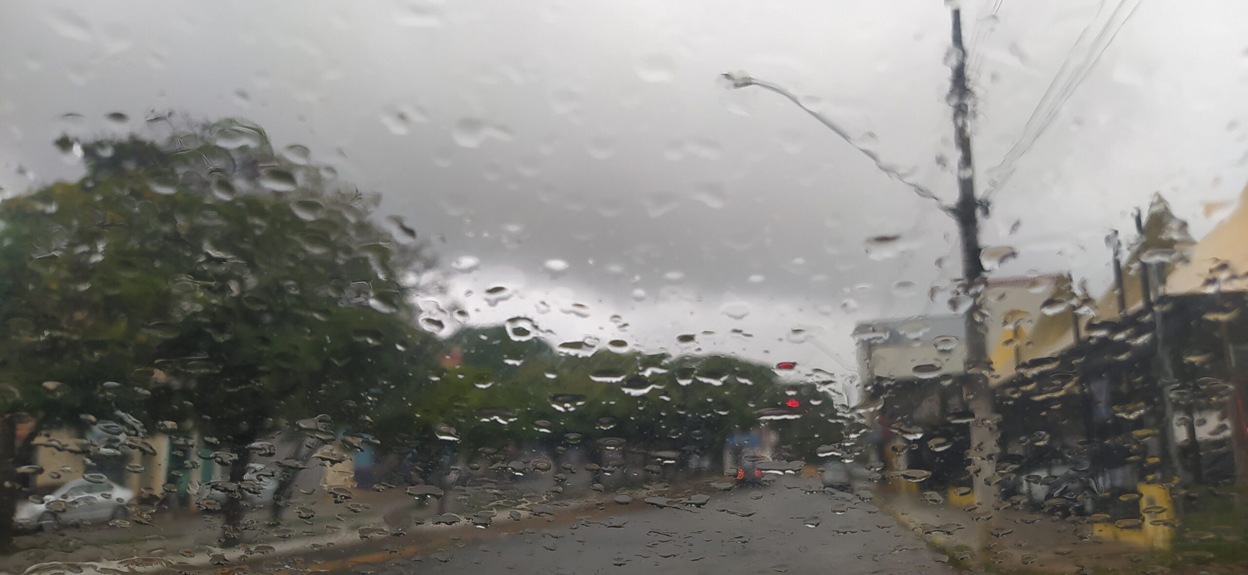 Quarta-feira será de chuva e risco de temporal em Três Pontas