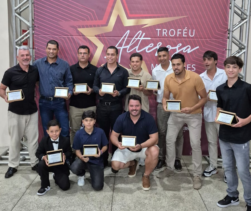 Premiação dos Melhores do Ano 2025 destaca atletas e treinadores de Três Pontas