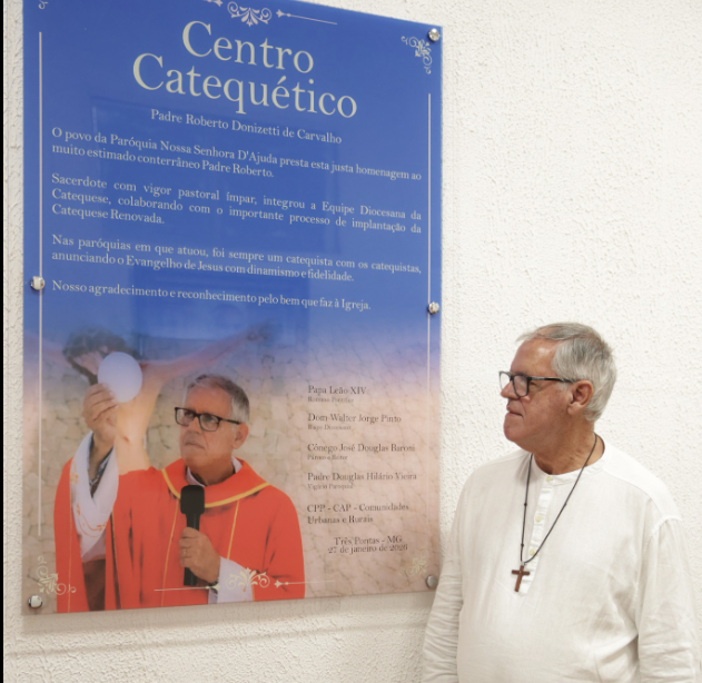 Paróquia Nossa Senhora D’Ajuda inaugura Centro Catequético e homenageia padre Roberto