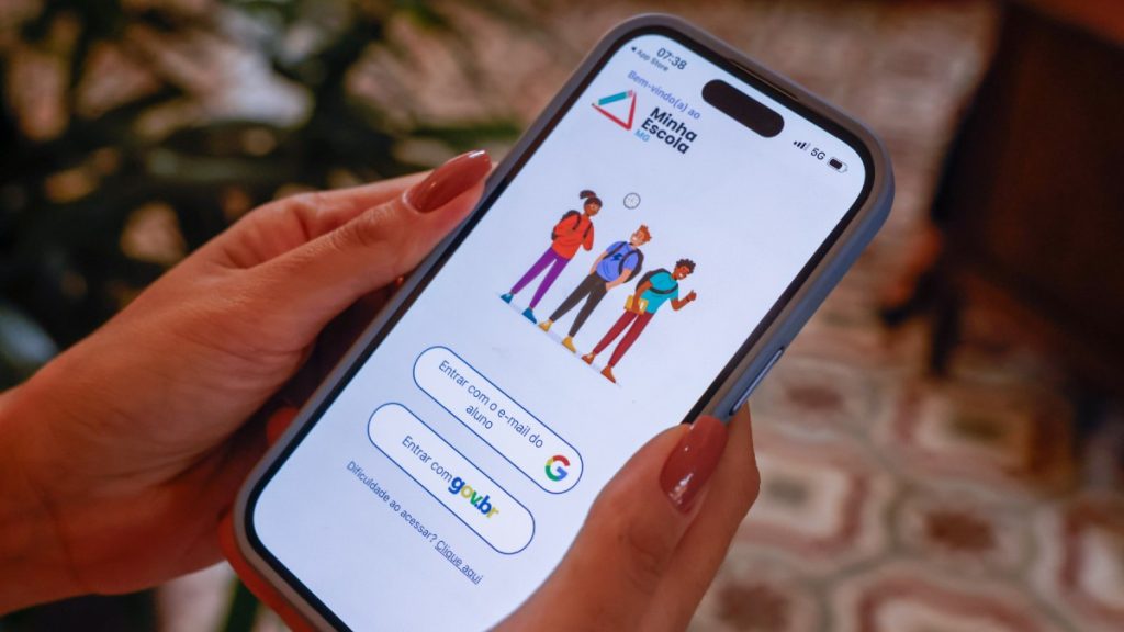 Governo de MG lança aplicativo para acompanhamento escolar na rede estadual